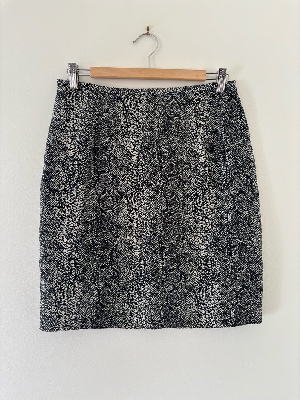 Snake-Print Black & White Pencil Skirt